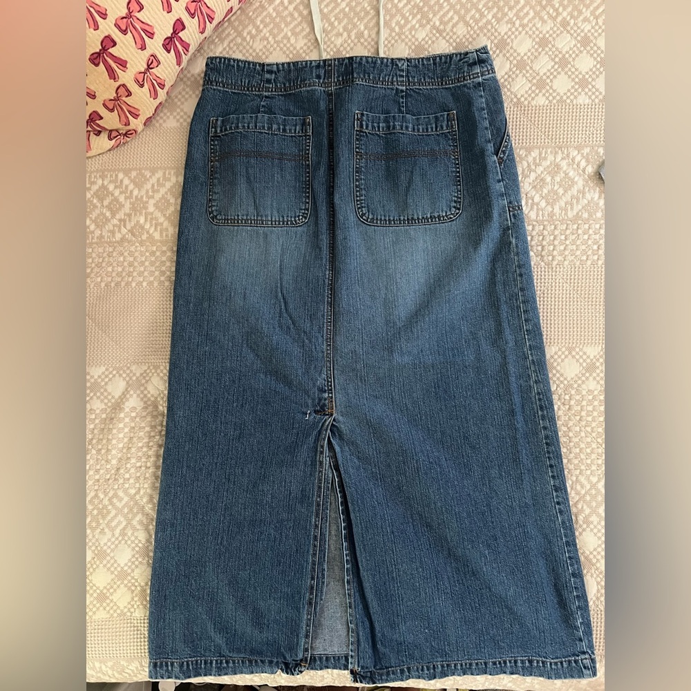 Old Navy Blue Denim Skirt - Picture 2 of 4